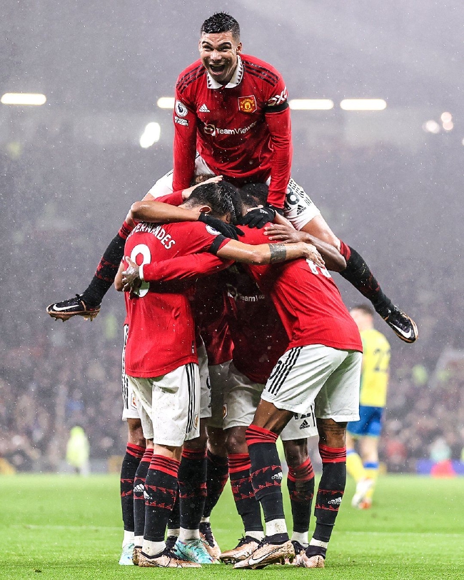 赢得比赛的 赢得比赛的